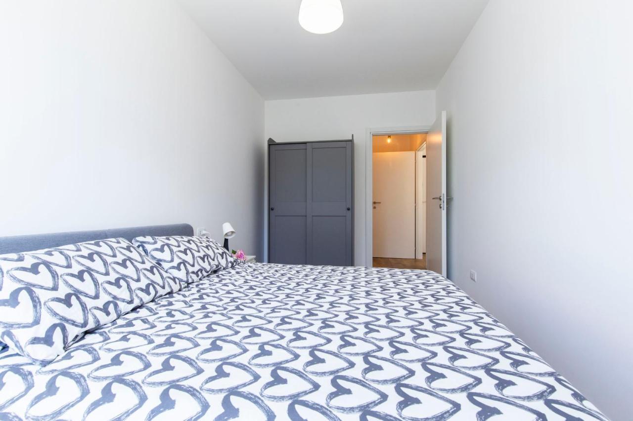 Noto 10 Apartment Milan Bagian luar foto