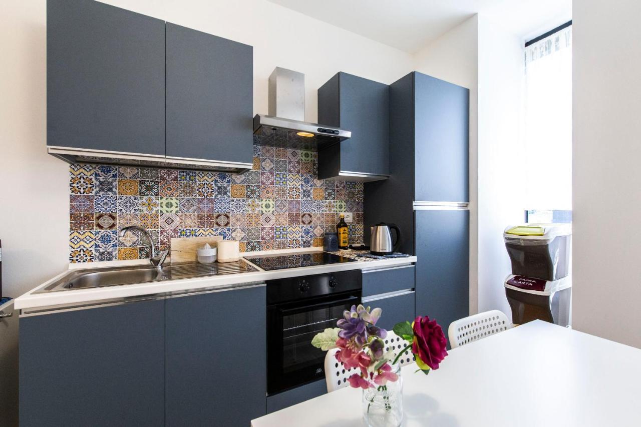Noto 10 Apartment Milan Bagian luar foto
