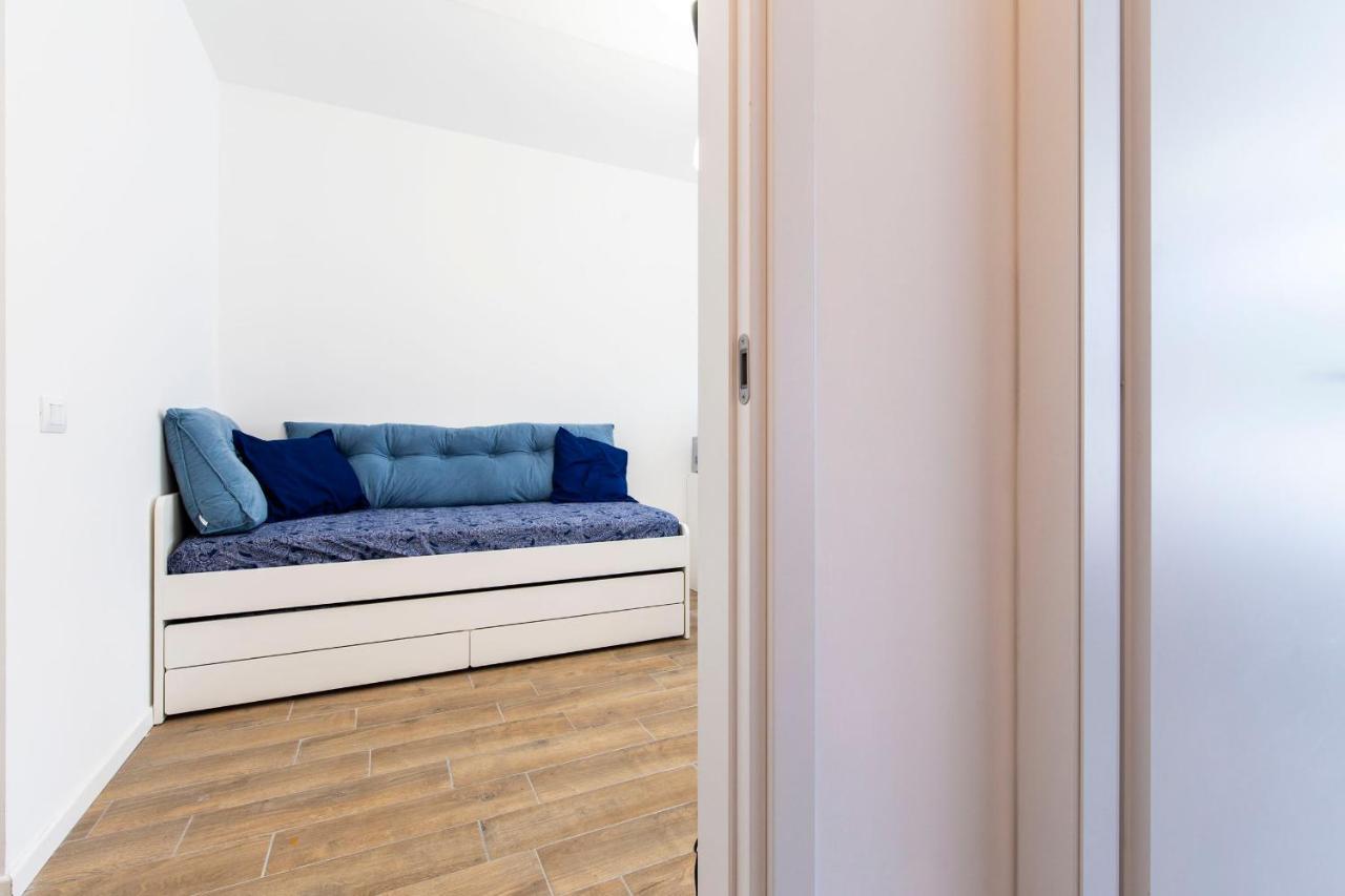 Noto 10 Apartment Milan Bagian luar foto