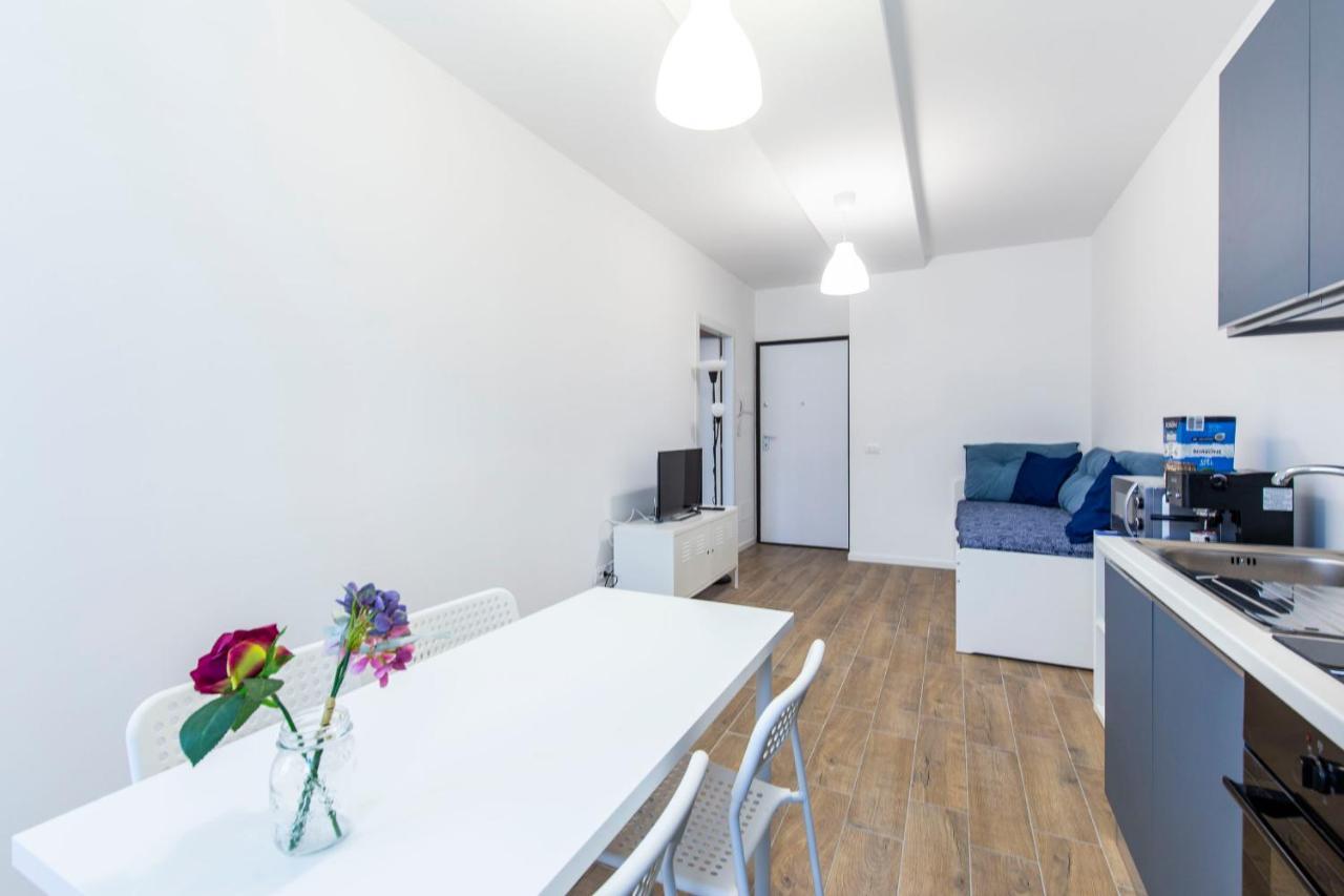 Noto 10 Apartment Milan Bagian luar foto