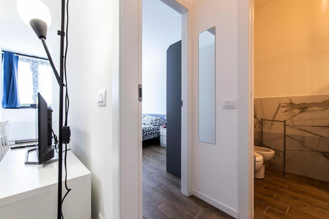 Noto 10 Apartment Milan Bagian luar foto