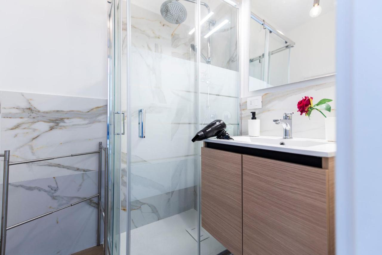 Noto 10 Apartment Milan Bagian luar foto